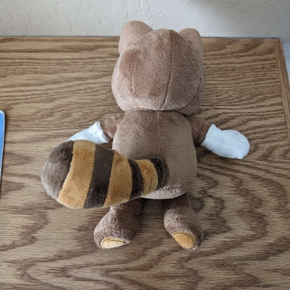 Mario Raccoon Plush - Picture 2 of 3